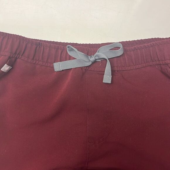 FIGS Burgundy Women’s Pull-On Pockets Elastic Waistband Drawstrings- Medium - Picture 9 of 13